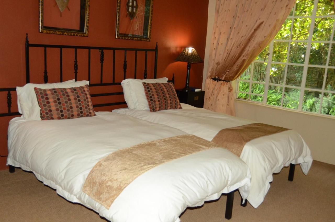 Hotel Big Tree Midrand Esterno foto
