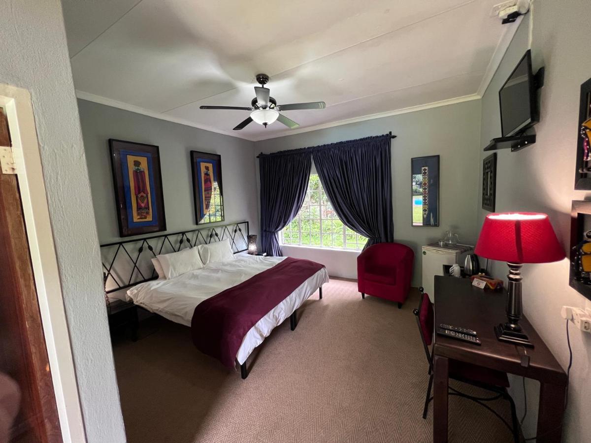 Hotel Big Tree Midrand Esterno foto