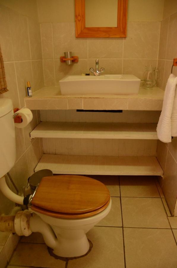 Hotel Big Tree Midrand Esterno foto